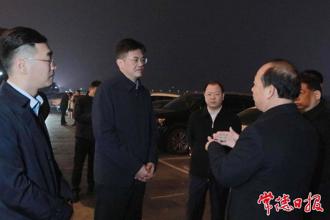 罗毅君周振宇带队调研市城区春节亮化和烟花爆竹管控工作