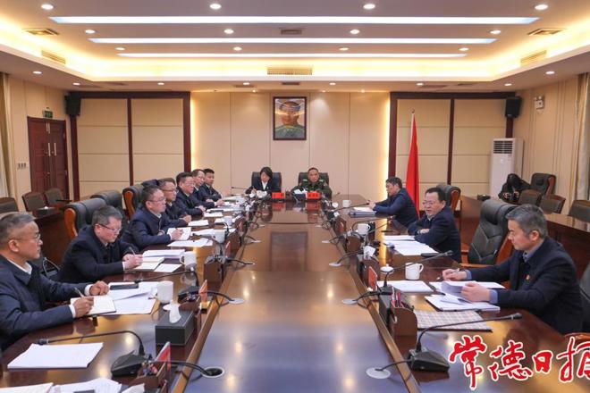 周振宇参加指导津市市委常委班子2024年度民主生活会