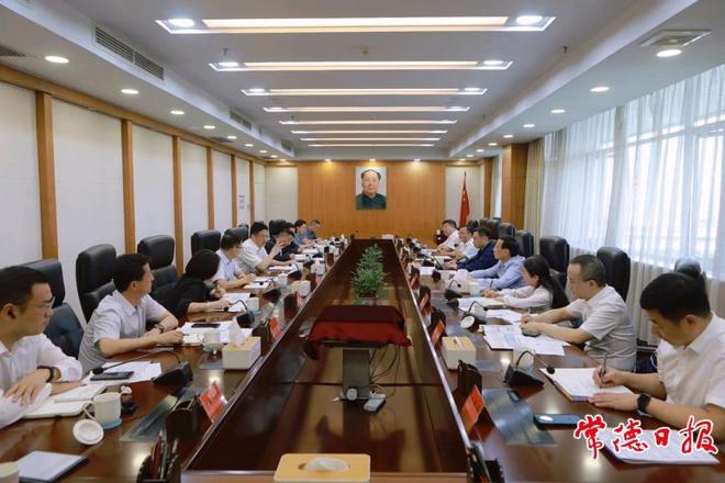 罗毅君与湖南移动程伟一行座谈