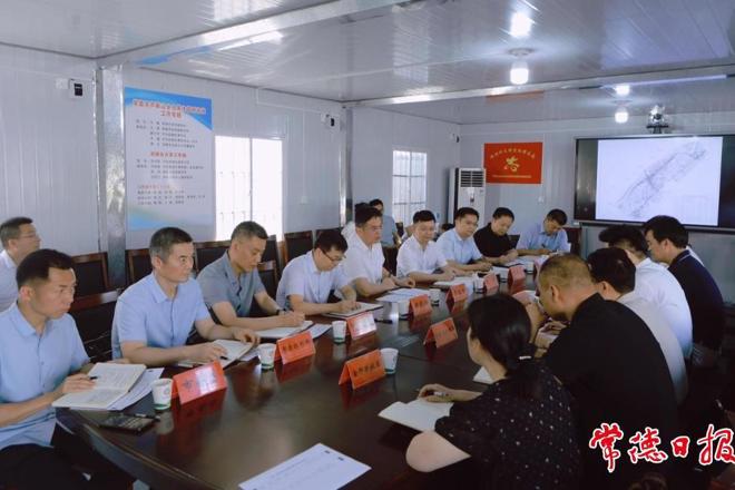 罗毅君调研武陵区芦荻山乡自来水管网改造工程项目建设