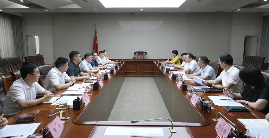 周振宇与湖南航天管理局局长鲍斌一行座谈