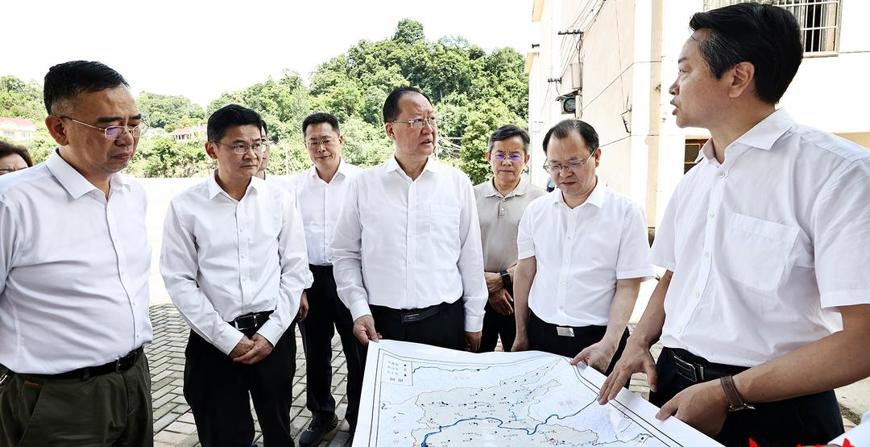 毛伟明赴常德检查防汛抗灾并慰问受灾群众