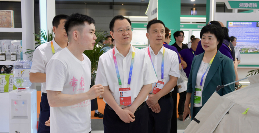 常德组团参加第四届中国-非洲经贸博览会 周振宇巡馆