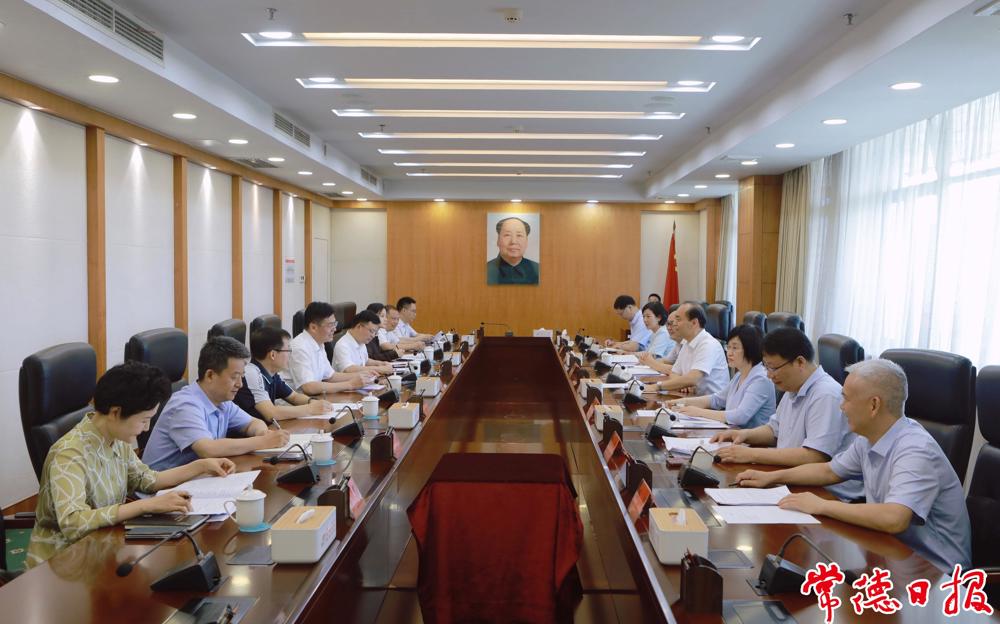 罗毅君与湖南机场集团舒行钢一行座谈