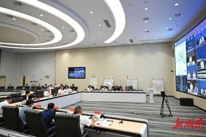 沈晓明专题调度临澧烟花厂爆炸事故救援处置工作