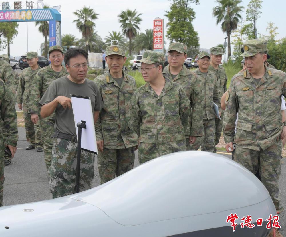 常德举行军地联合演练暨市县领导过“军事日”活动