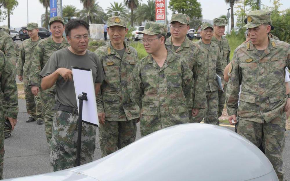 常德举行军地联合演练暨市县领导过“军事日”活动