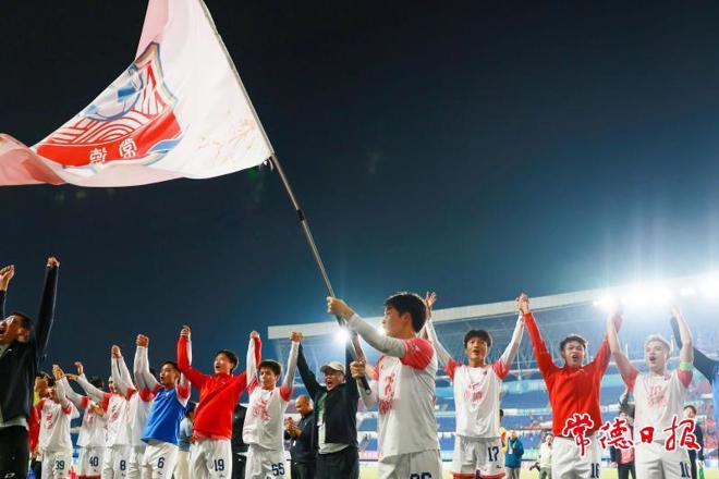 【组图】逐鹿湘中 双雄“硬钢”