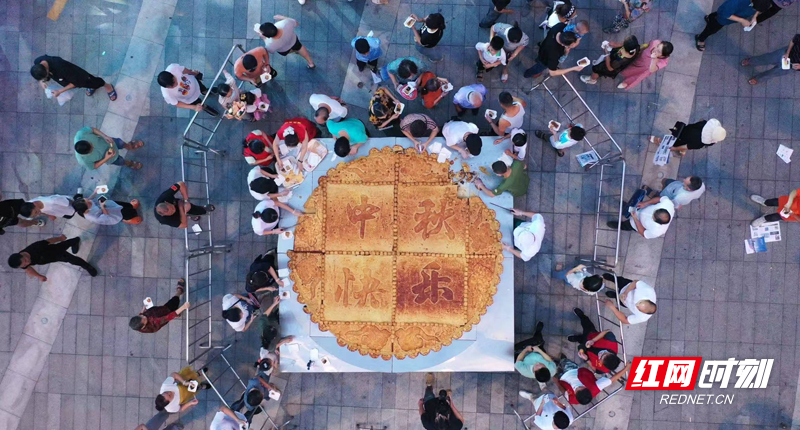 直径达10米的巨型月饼将惊艳亮相