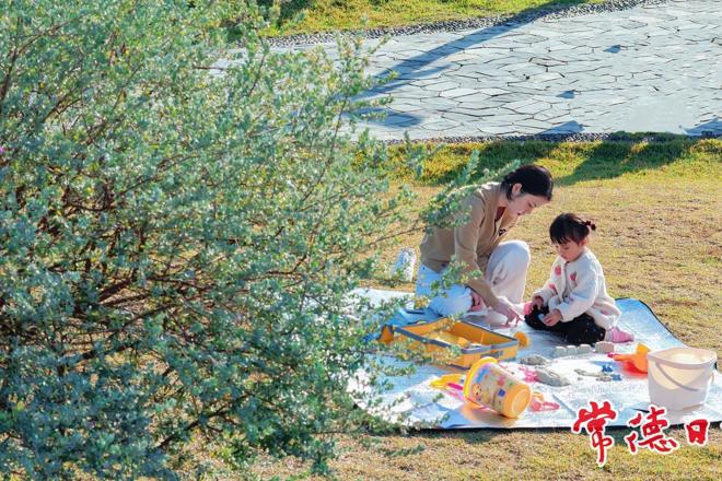 【组图】柳叶湖露营赏冬日暖阳，畅享惬意美好生活