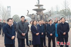 在常全国、省人大代表集中视察文旅产业高质量发展