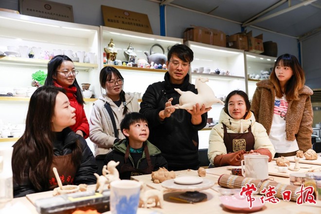 【组图】马年塑陶马