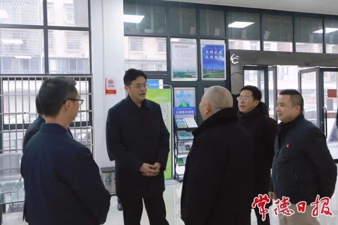 罗毅君在武陵区永安街道开展下访接访活动