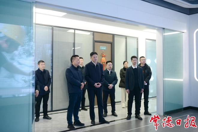 罗毅君调研合成生物制造产业链强调：下定最大决心 一刻不停推进产业高质量发展