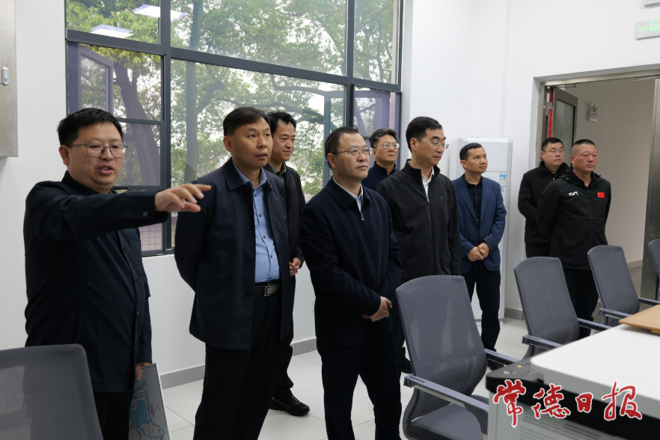 周振宇赴安乡督导防汛备汛工作