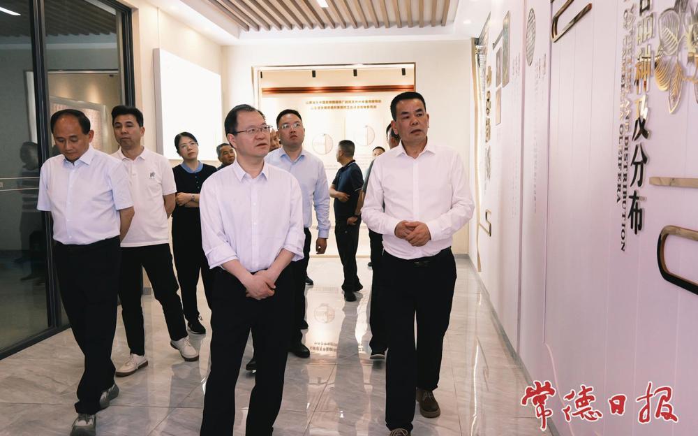 周振宇调研林业产业高质量发展工作时强调：立足本地资源优势 推动林业产业高质量发展
