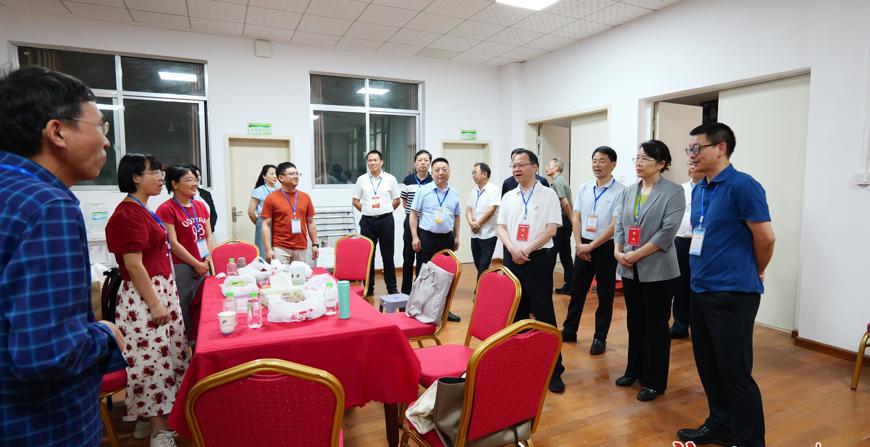 周振宇巡视检查高考工作强调：用心用情做好高考服务保障