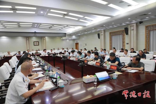 全市树立和践行正确政绩观学习教育消防安全工作专题会议召开