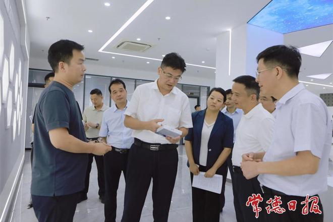 罗毅君在常德高新区调研