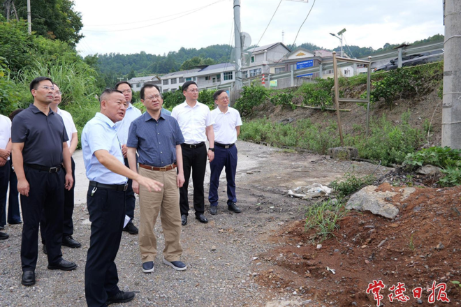 周振宇赴石门县督导灾后重建工作