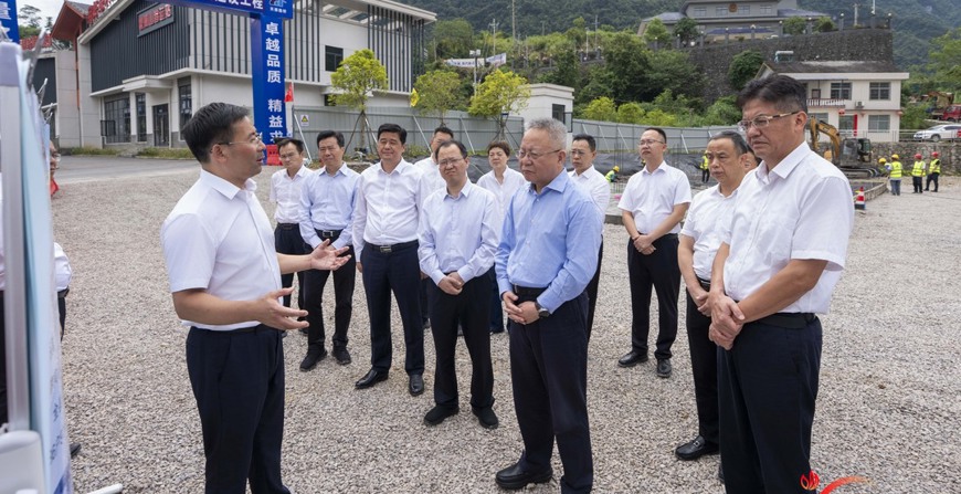 沈晓明赴石门县调研指导暴雨洪涝灾害受灾群众转移安置工作
