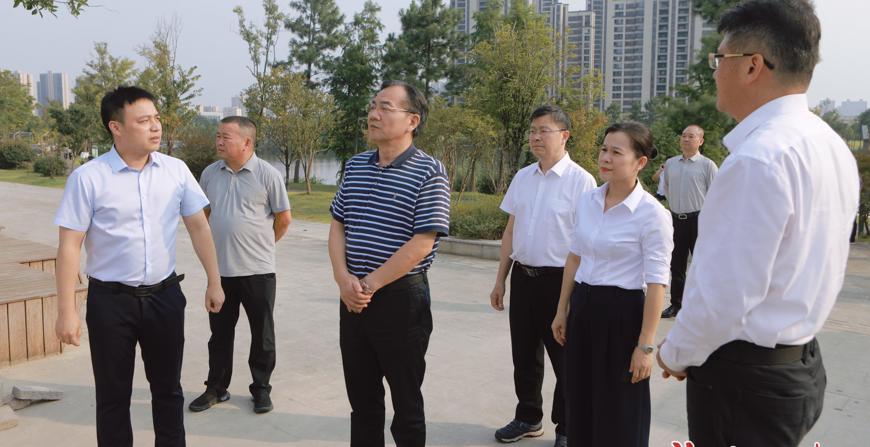 罗毅君在武陵区督导检查大气污染防治、秸秆综合利用工作