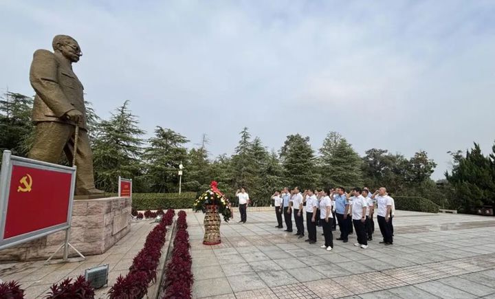 省第二生态环境保护督察组临时党支部开展主题党日活动