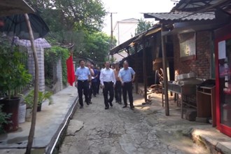 周振宇调研国有直管公房、老旧闲置办公院落和沅北水厂建设
