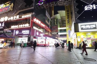鼎城：麻辣烫火锅有了防护罩