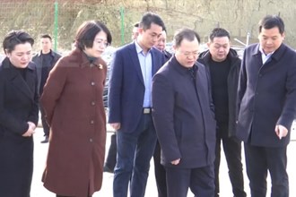 周振宇督导灾后恢复重建和企业复工复产工作