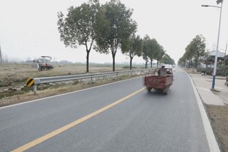 安乡：加强农村公路安防建设 保障群众出行安全