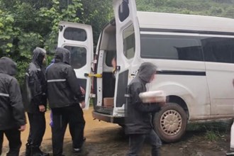 桃源：“扁担大军”挑起“生命补给线”