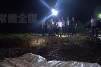 周振宇赴常德经开区、鼎城区督导险情处置工作