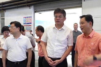 罗毅君在常德经开区走访调研