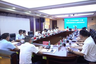 曹志强在常德国有林场开展巡林工作