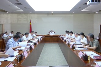 周振宇主持召开常德市政府党组会议暨市长碰头会
