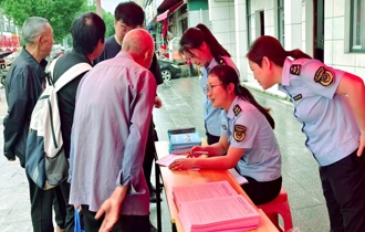 桃源县市场监督管理局开展“信用修复惠企便民 优化环境助力发展”政务公开主题日活动