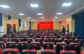 西湖管理区开展“法治进校园”主题宣讲活动